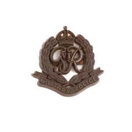 Cap badge "Economic"  Military Police