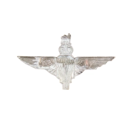 Cap badge Parachute Regiment British Airborne