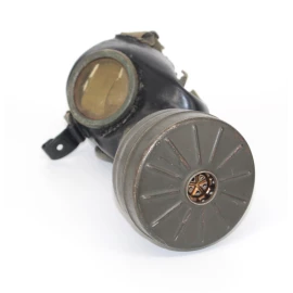 Camouflaged gas mask canister 1940