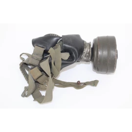 Camouflaged gas mask canister 1940
